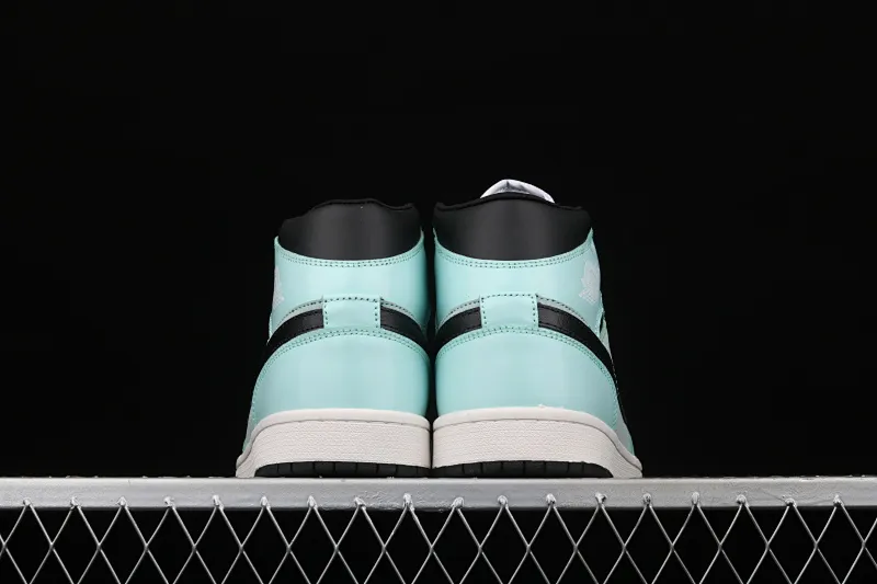All categories Air Jordan Jordan series basketball shoes Air Jordan 1 High Z version Air Jordan 1 "Court Purple" AJ1 Joe 1 League of Legends black and green CV0152-102